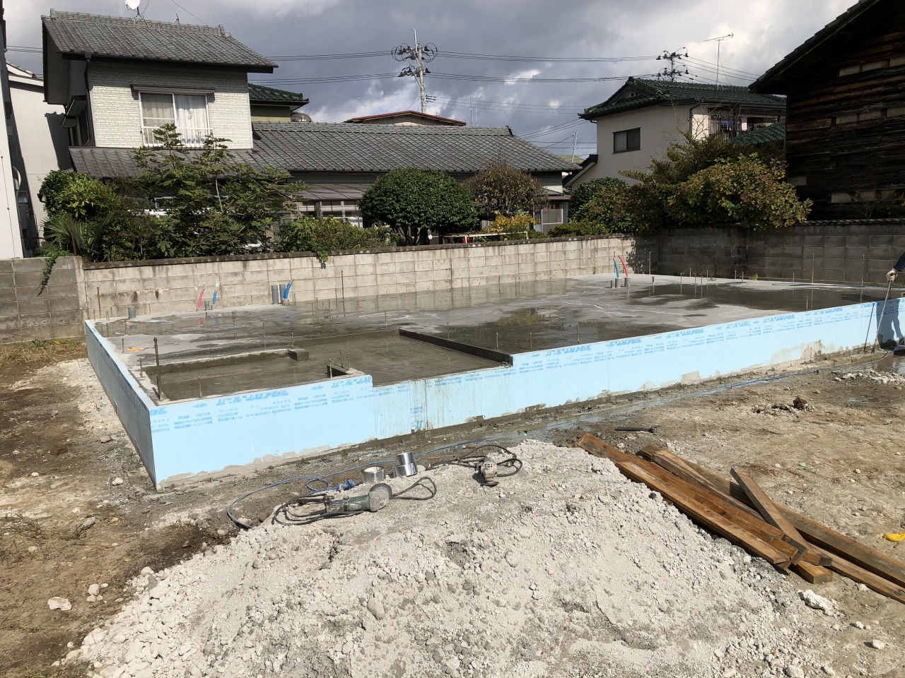外断熱・遮熱工法による高性能住宅